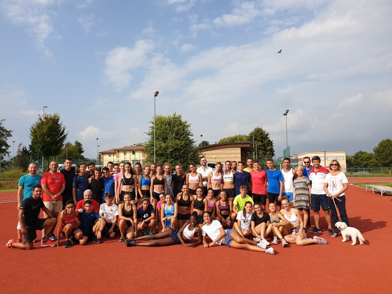 Conclusi i Raduni estivi Fidal Oltre 100 ragazzi provenienti da Piemonte e Valle Successo per la serata con gli azzurri Daisy Osakue, Stefano Sottile, Nicola Vizzoni e Claudia Coslovich