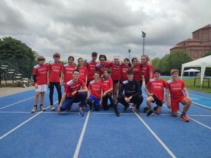 Bra 8 maggio Trofeo Attilio Bravi L'Atletica Mondovì - Acqua S. Bernardo protagonista